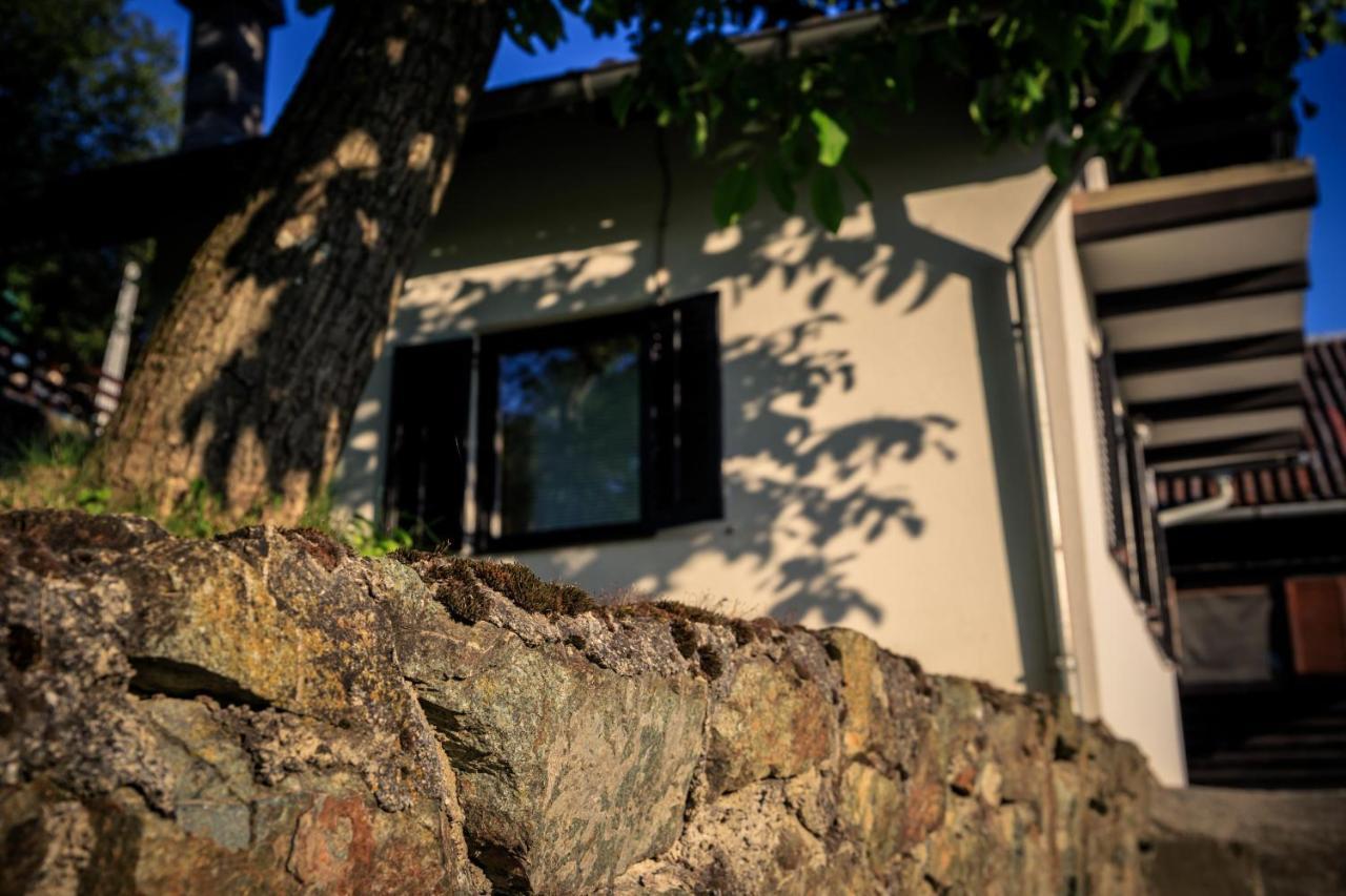 Kuca Za Odmor, Ferienhaus, Holiday Home Rugas Orahovica Exteriér fotografie