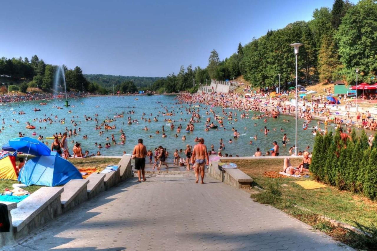 Kuca Za Odmor, Ferienhaus, Holiday Home Rugas Orahovica Exteriér fotografie
