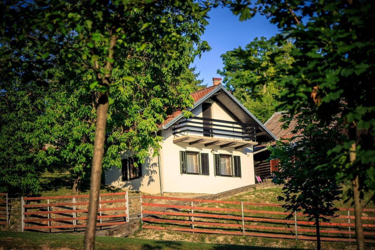 Kuca Za Odmor, Ferienhaus, Holiday Home Rugas Orahovica Exteriér fotografie