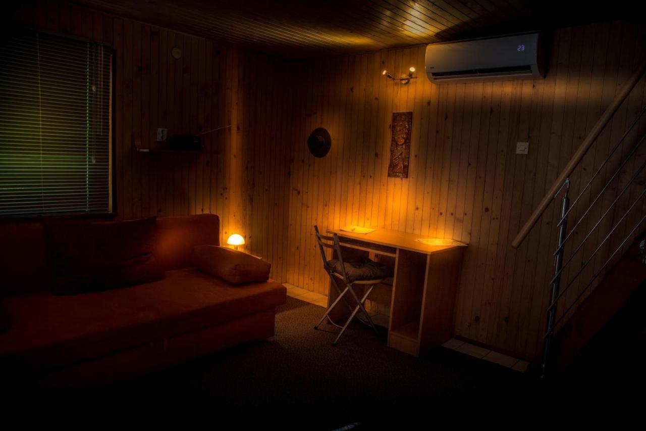 Kuca Za Odmor, Ferienhaus, Holiday Home Rugas Orahovica Exteriér fotografie