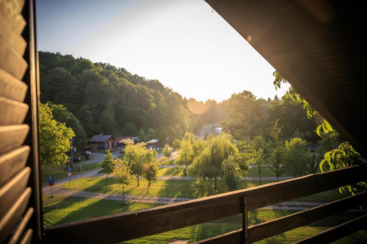 Kuca Za Odmor, Ferienhaus, Holiday Home Rugas Orahovica Exteriér fotografie